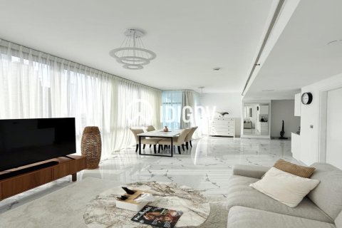 Apartment in Jumeirah Lake Towers, Dubai 1 bedroom, 77.2 sq.m. № 120855 - photo 2