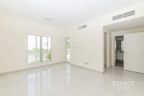 Villa en Springs 4, The Springs, Dubai, 3 dormitorios, 277 m², № 61921 - foto 6