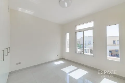 Villa en Springs 4, The Springs, Dubai, 3 dormitorios, 277 m², № 61921 - foto 7
