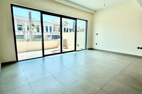 Townhouse in Dubai 4 bedrooms, 144 sq.m. № 134753 - photo 6