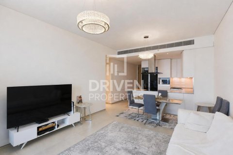 Apartment in The Address Jumeirah Resort and Spa, Jumeirah Beach Residence, Dubai 2 bedrooms, 108.42 sq.m. № 128553 - photo 3