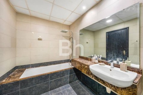 Villa à Jumeirah Village Circle, Dubai, 2 chambres, 195 m², № 57990 - photo 14