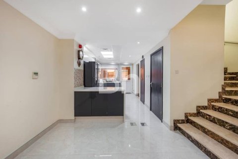 Villa à Jumeirah Village Circle, Dubai, 2 chambres, 195 m², № 57990 - photo 7