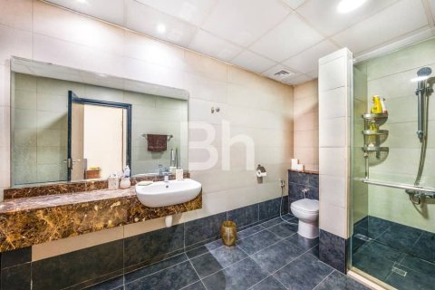 Villa à Jumeirah Village Circle, Dubai, 2 chambres, 195 m², № 57990 - photo 19