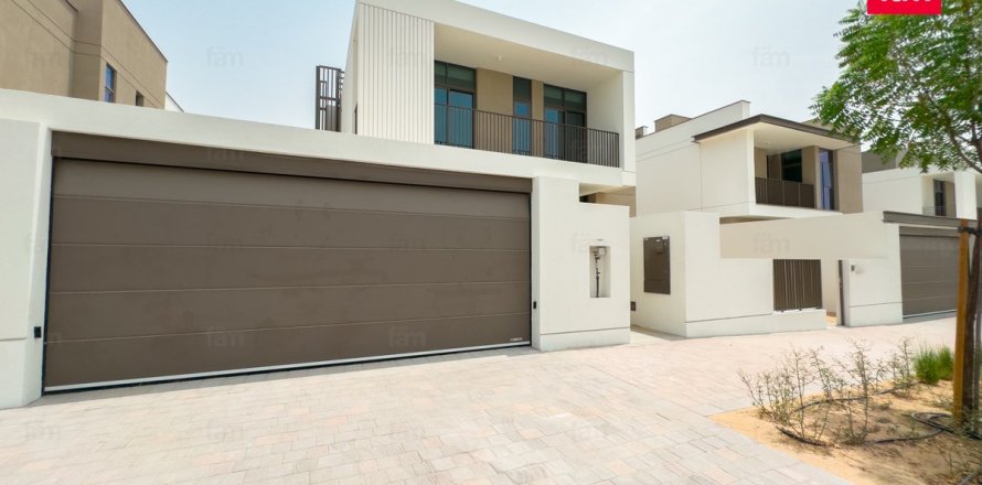 Villa in Al Furjan, Dubai 4 bedrooms, 480 sq.m. № 50052