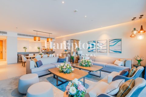Apartment in Jumeirah Beach Residence, Dubai 4 bedrooms, 335.31 sq.m. № 84561