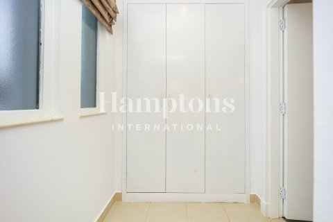 Villa in FIVE Palm Jumeirah, Palm Jumeirah, Dubai 4 bedrooms, 684.50930400 sq.m. № 84562 - photo 12