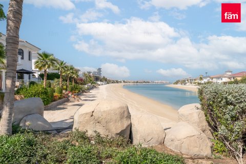 Villa in Palm Jumeirah, Dubai 4 bedrooms, 468.7 sq.m. № 97782 - photo 25