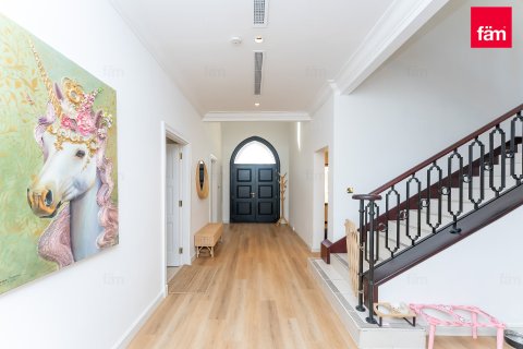 Villa in Palm Jumeirah, Dubai 4 bedrooms, 468.7 sq.m. № 97782 - photo 7