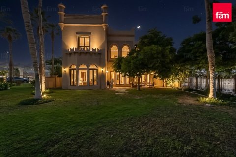 Villa in Palm Jumeirah, Dubai 4 bedrooms, 468.7 sq.m. № 97782 - photo 15