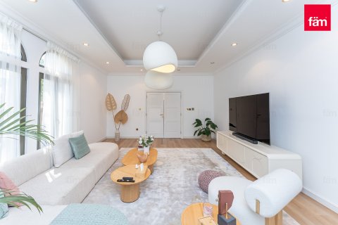 Villa in Palm Jumeirah, Dubai 4 bedrooms, 468.7 sq.m. № 97782 - photo 6