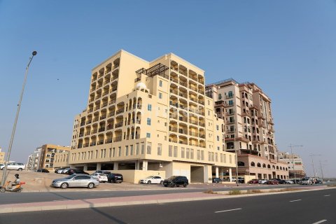 Купить квартиру в Al Warsan, Дубай: 1 спальня, 91м², № 114377 - фото 3