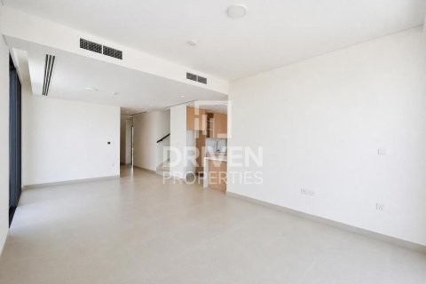 Villa in EMAAR South, Dubai South (Dubai World Central), Dubai 4 bedrooms, 499.26 sq.m. № 129236 - photo 5