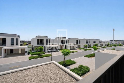 Villa in EMAAR South, Dubai South (Dubai World Central), Dubai 4 bedrooms, 499.26 sq.m. № 129236 - photo 27
