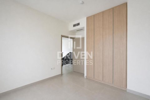 Villa in EMAAR South, Dubai South (Dubai World Central), Dubai 4 bedrooms, 499.26 sq.m. № 129236 - photo 11