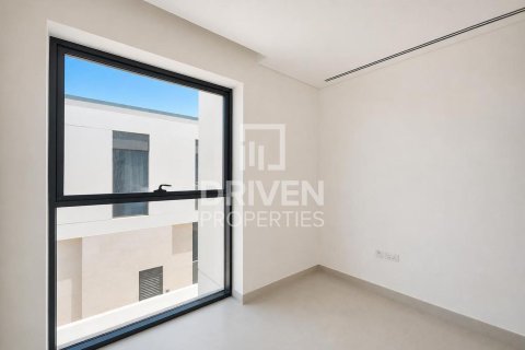 Villa in EMAAR South, Dubai South (Dubai World Central), Dubai 4 bedrooms, 499.26 sq.m. № 129236 - photo 14
