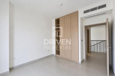 Villa in EMAAR South, Dubai South (Dubai World Central), Dubai 4 bedrooms, 499.26 sq.m. № 129236 - photo 12