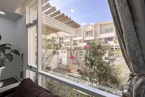 Villa in District 10, Jumeirah Village Circle, Dubai 4 bedrooms, 168.71 sq.m. № 129239