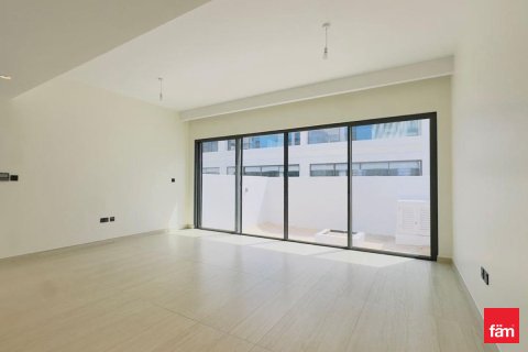 Townhouse in Dubai 4 bedrooms, 144 sq.m. № 109275