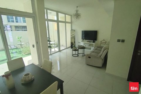 Таунхаус в Дубае, 3 спальни, 120м², № 109273