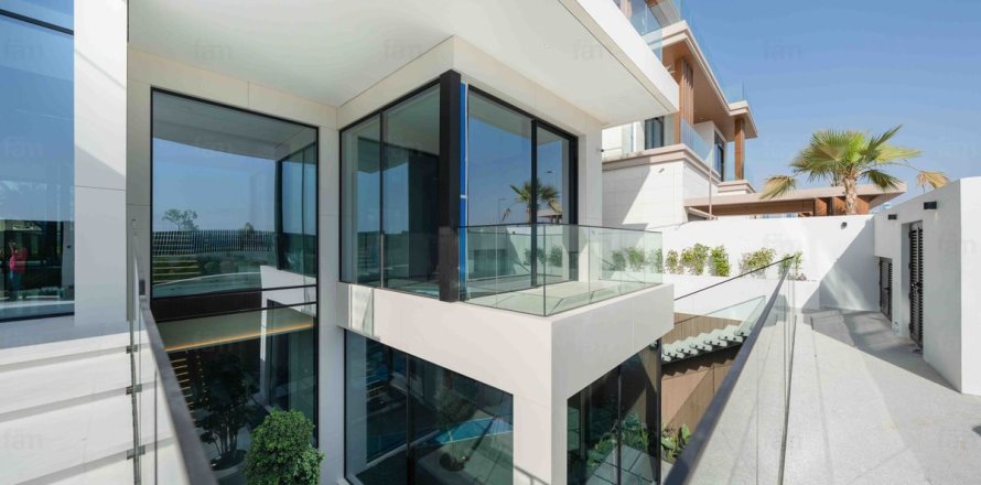 Villa en Dubai, 5 dormitorios, 875 m², № 43037