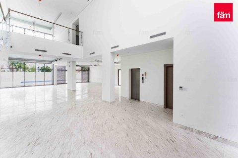 Villa in Dubai 6 bedrooms, 1125 sq.m. № 50008 - photo 9