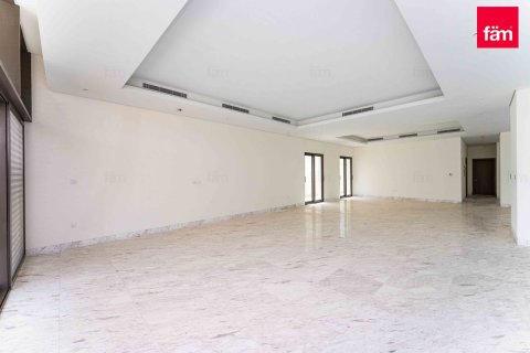 Villa in Dubai 6 bedrooms, 1125 sq.m. № 50008 - photo 14