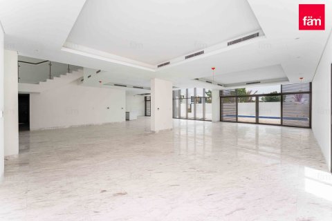 Villa in Dubai 6 bedrooms, 1125 sq.m. № 50008 - photo 2