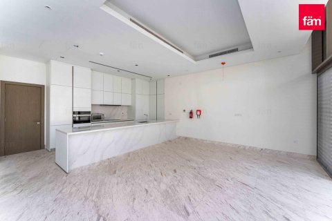 Villa in Dubai 6 bedrooms, 1125 sq.m. № 50008 - photo 17