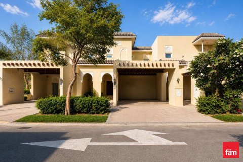 Adosado en Al Furjan, Dubai, 3 dormitorios, 222.6 m², № 109233