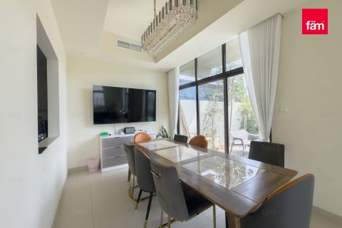Villa in Meydan, Dubai 4 bedrooms, 288 sq.m. № 23940 - photo 9