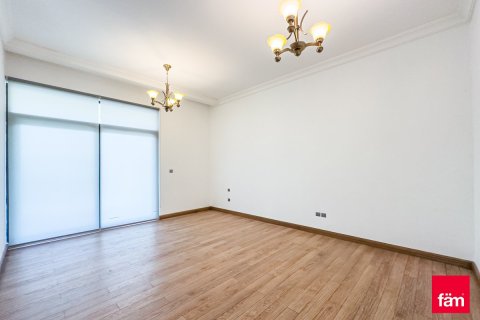 Villa en Dubai, 5 dormitorios, 640 m², № 23854 - foto 27