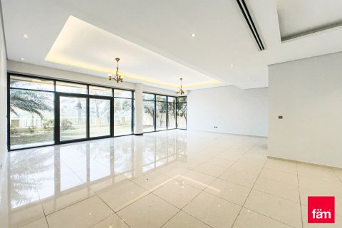 Villa en Dubai, 5 dormitorios, 640 m², № 23854 - foto 6
