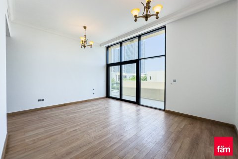 Villa en Dubai, 5 dormitorios, 640 m², № 23854 - foto 29