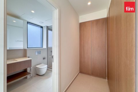 فيلا في دبي 4 غرف نوم, 334.6 م² رقم 94646 - صورة 17