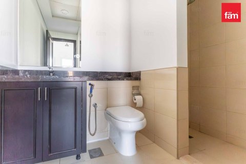 Снять в аренду таунхаус в Дубае: 2 спальни, 172.4м², № 94648 - фото 11