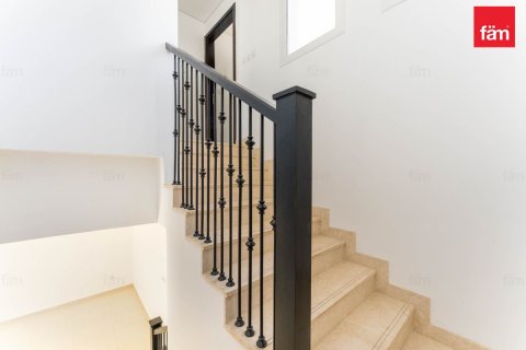 Снять в аренду таунхаус в Дубае: 2 спальни, 172.4м², № 94648 - фото 5