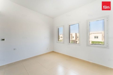 Снять в аренду таунхаус в Дубае: 2 спальни, 172.4м², № 94648 - фото 9