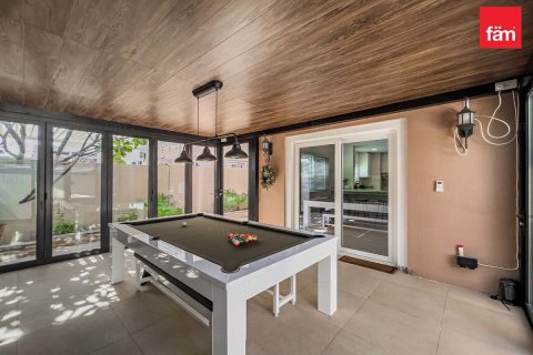 Townhouse in Dubai 4 bedrooms, 230.5 sq.m. № 94642 - photo 2