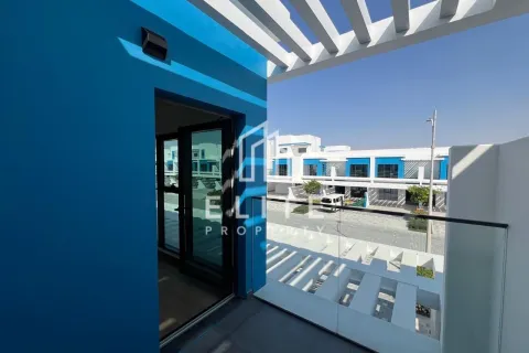 Townhouse in Dubai 4 bedrooms, 205 sq.m. № 85475 - photo 3