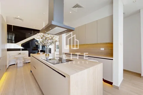 فيلا في دبي 4 غرف نوم رقم 85474 - صورة 13