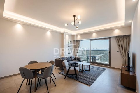 Apartment in Jumeirah Lake Towers, Dubai 1 bedroom, 89.09 sq.m. № 128343