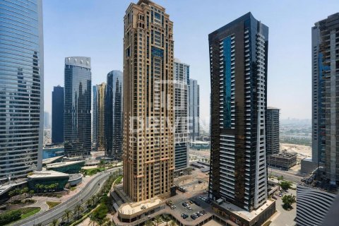 Apartment in Jumeirah Lake Towers, Dubai 1 bedroom, 73.02 sq.m. № 128334 - photo 14