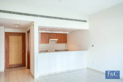Apartment in Al Ghozlan, Greens, Dubai 1 bedroom, 70 sq.m. № 103381 - photo 12