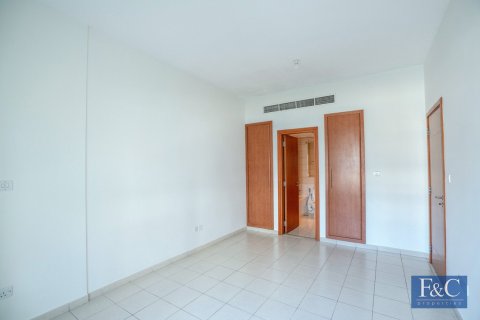 Apartment in Al Ghozlan, Greens, Dubai 1 bedroom, 70 sq.m. № 103381 - photo 3