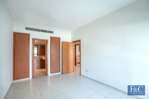 Apartment in Al Ghozlan, Greens, Dubai 1 bedroom, 70 sq.m. № 103381 - photo 8