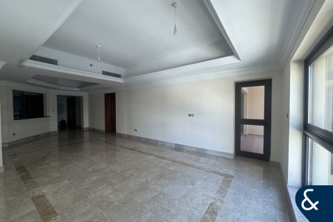 Снять в аренду квартиру в The Fairmont Palm Residences, Пальма Джумейра, Дубай: 3 спальни, 202м², № 79074 - фото 13