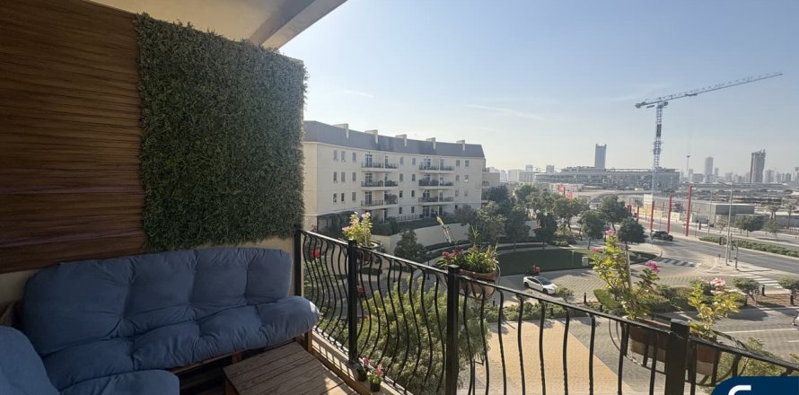 Квартира в Motor City, Дубай, 3 спальни, 199м², № 79067