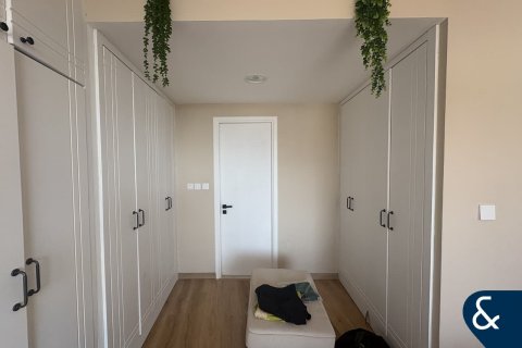 Снять в аренду квартиру в Motor City, Дубай: 3 спальни, 199м², № 79067 - фото 13