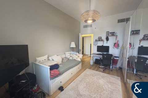 Снять в аренду квартиру в Motor City, Дубай: 3 спальни, 199м², № 79067 - фото 11